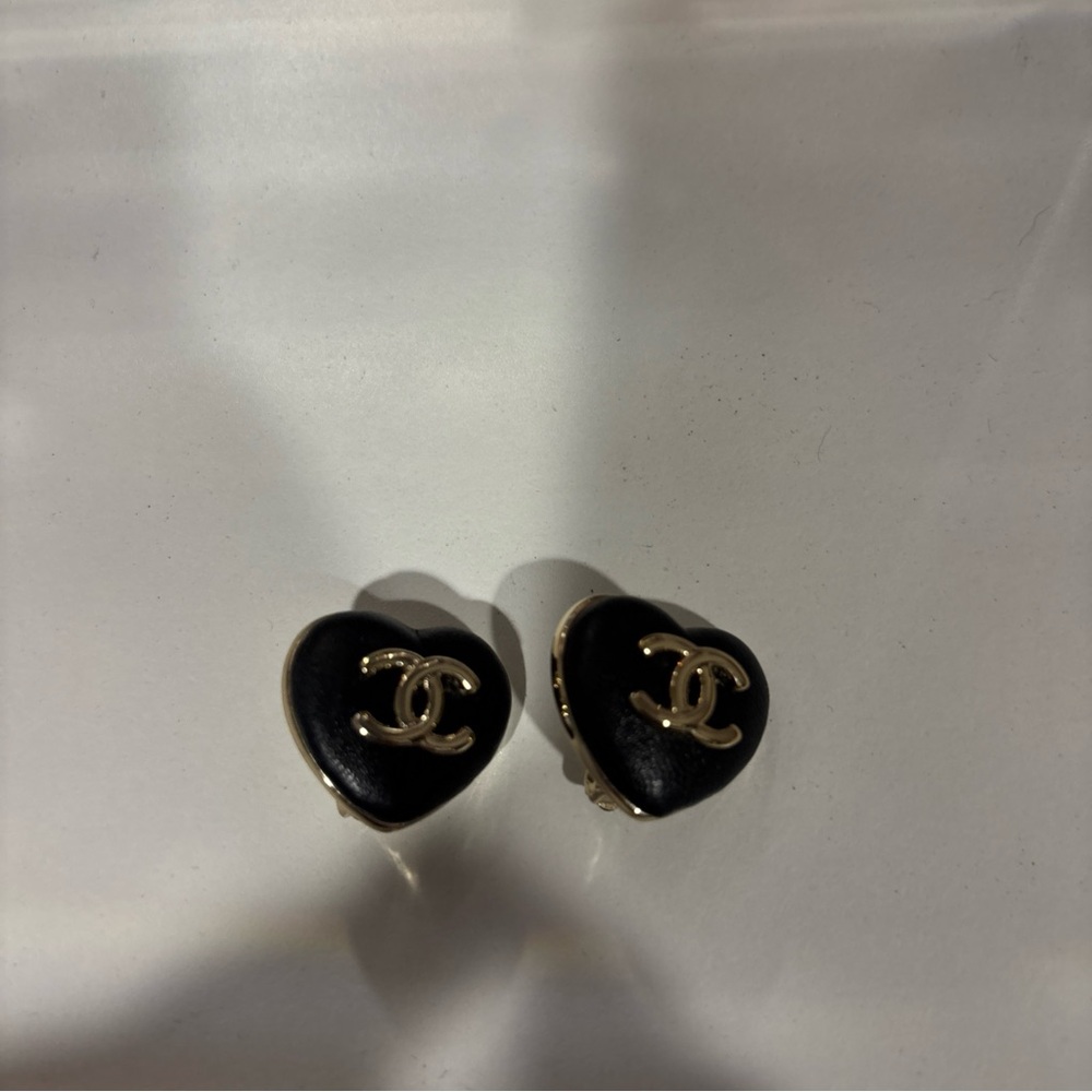 CHANEL Heart Earrings in Black and Gold